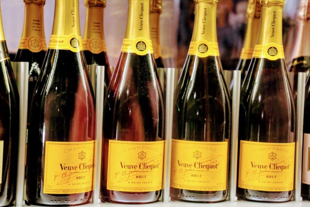 Veuve Clicquot distances itself from Champagne tablets - Decanter